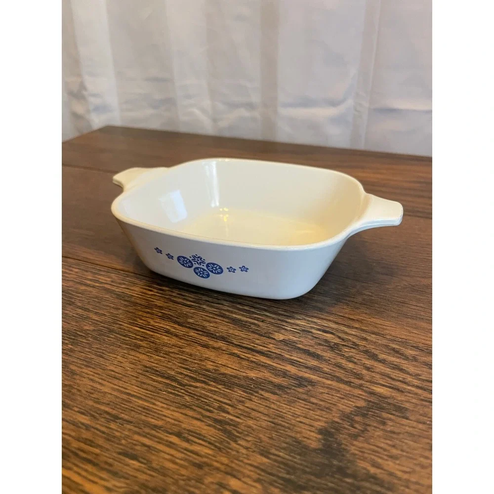 VINTAGE‎ CORNING WARE 12 oz. Dish with no Lid